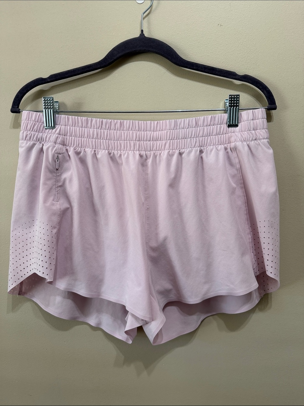 Athleta Women’s Hustle Running Shorts 3” Light Organza Pink Size Medium Lined